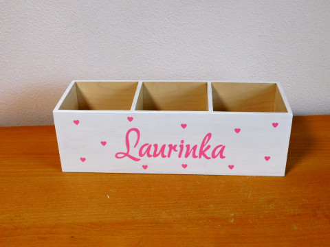 Velký tužkovník se jménem dřevo dřevěný dárek dětský hvězda dětské stojánek tužkovník stojan hvězdičky pro děti na pastelky na tužky na psací stůl pastelkovník se jménem 