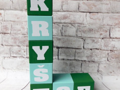 Dřevěné kostky se jménem