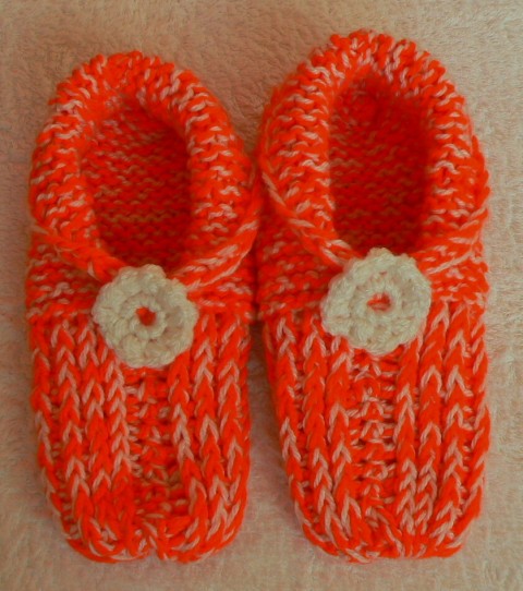 Maminčiny papučky. papuče pletení bačkory domácí akryl 