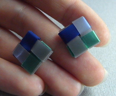 Náušnice Šedo-Mod-Zel origami zelená náušnice modrá recyklace šedá stříbrná alergik chirurgická ocel pet láhve 