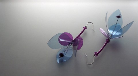 Náušnice Fuchsia-Mod-Růž náušnice modrá růžová recyklace hypoalergenní alergik chirurgická ocel pet láhve 