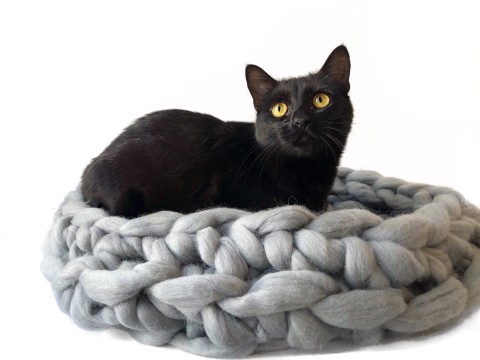 Pleteny pelíšek pro kočky z merino pleteny pelíšek pro kočky z meri 