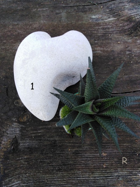 Srdce z betonu č.1 srdce dekorace srdíčko bílé zahradní imitace beton kamene 