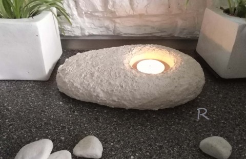 Placatý valoun, imitace kamene kámen zahrada placatý bílý imitace valoun plochý beton na čajovou svíčku zenová 