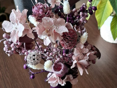 vánoční kytička ,,zasněžené růže,,