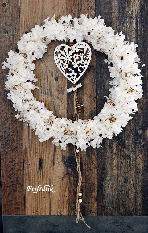 věneček,, šlehačkové blues,, :) domov dekorace bílá přírodní hortenzie hnědobílý stabilizovaná na kruhu 