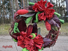 červené srdce s exotickou orchidejí