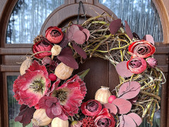 červené srdce s exotickou orchidejí