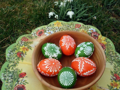 Velikonoční kraslice zel-oranž 6ks velikonoce voskované vajíčka kraslice vajíčko skořápka svátky velikonoční kraslice výdutek vyfouklé vajíčko 