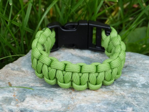 Náramek PARACORD zelený golf2 náramek pletený paracord turistika survival outdoor tramping padávkovka 