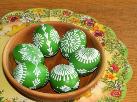Velikonoční kraslice - zelené velikonoce voskované vajíčka kraslice vajíčko skořápka svátky velikonoční kraslice výdutek vyfouklé vajíčko 