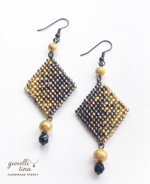 Náušnice Black and gold šperky náušnice náušničky 