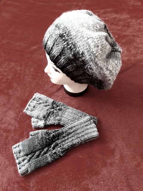 Pletený baret a návleky na ruce čepice baret návleky na ruce bezprsťáky pokrývka hlavy 