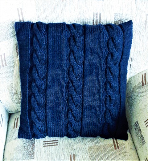 Polštářek tmavě modrý dekorace polštářek povlak na polštář pletený povlak 