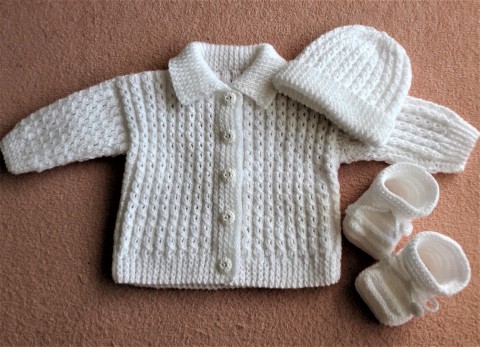 Kojenecká soupravička bílá - jarní pletené miminka soupravička baby do porodnice 