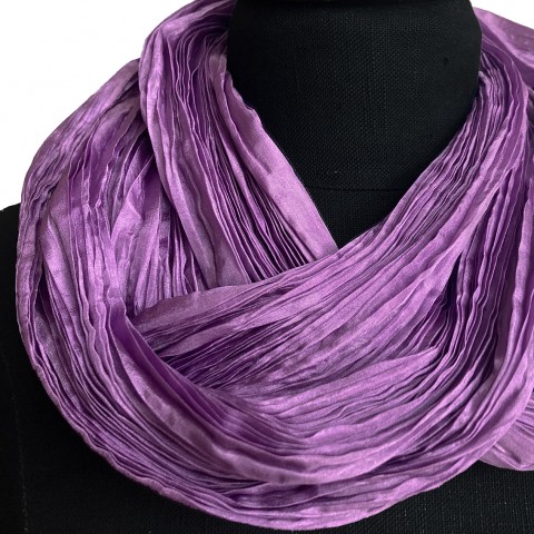 Hedvábná vrapovaná šála - purpurová šály hedvábí hedvábné doplňky mó 