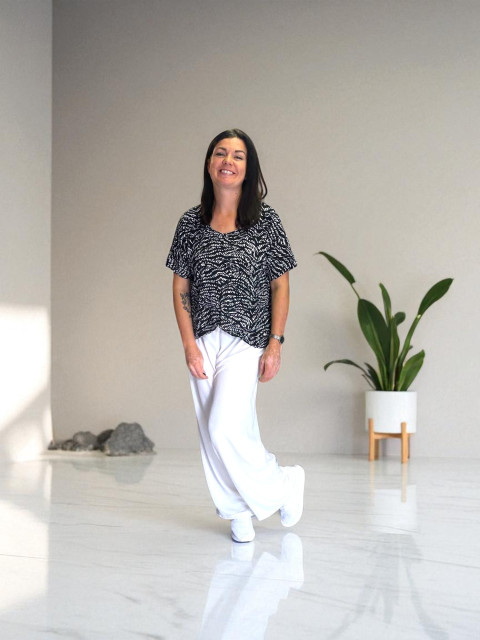 Dámské černobílé triko - M/L tunika halenka triko top černé tmavá 