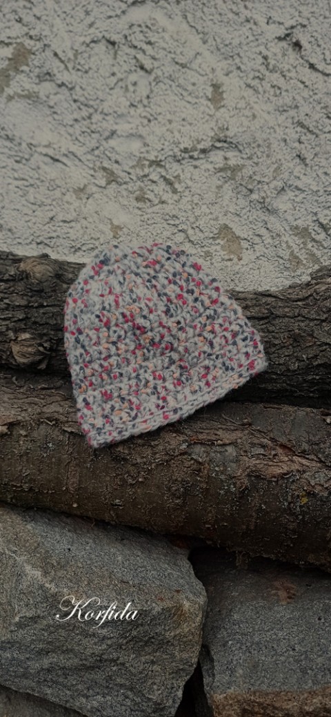 Čepice háčkovaná melírovaná do šeda čepice jarní dívčí žlutá šedá zimní akryl podzimní vínová merino unisex melírovaná pánská chlapecká handmade polyester polyamid alpaca 