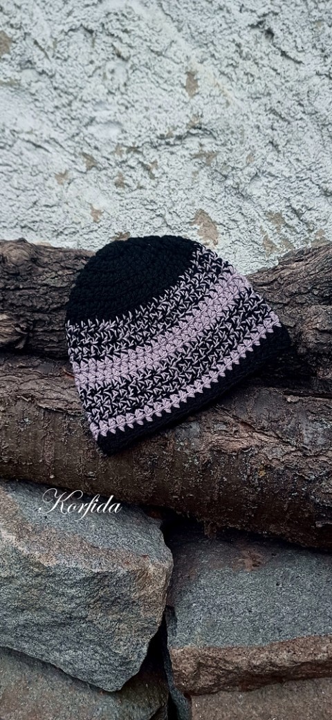 Čepice háčkovaná černá a starorůž. čepice jarní černá zimní akryl starorůžová podzimní unisex melírovaná pánská chlapecká handmade 