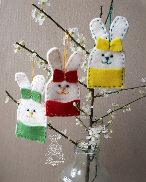 jarní ušáčci dekorace ptáček šití ozdoba ptáčci velikonoční filc vajíčko plst ruční práce velikonce 
