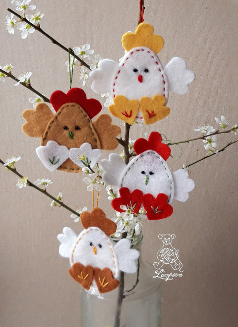 slípky velikonoční dekorace ptáček šití slepice ozdoba ptáčci velikonoční filc vajíčko plst ruční práce velikonce slípka slepička 