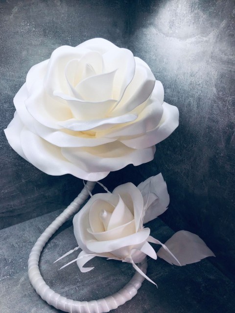 Svítící růže s poupětem dárek květina lampa design valentýn podzimní dekorace svítící květina svítící dekorace 