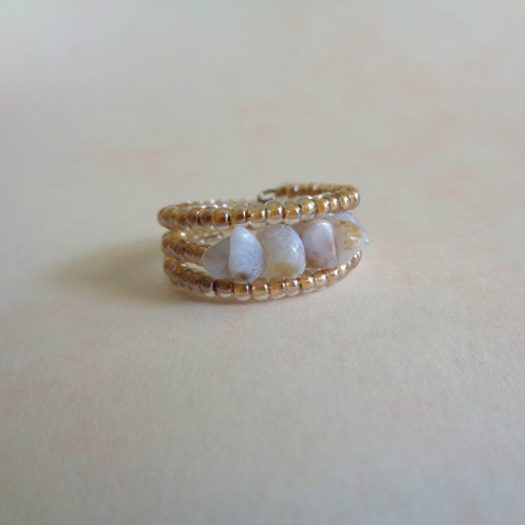 Prstýnek ,,S chalcedonem