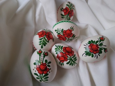 Kraslice / červená růže jaro velikonoce kraslice tradice home decor folklor jarní dekorace lidové umění 