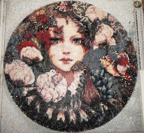 Dívka v květinách mozaikový obraz ---------------- 