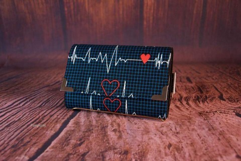 EKG kabelka dárek peněženka peníze karty 