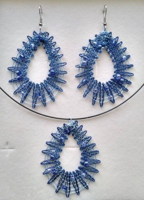 Tmavomodrá souprava šperků korálky modrá drát sklo bavlna elegantní paličkování ozdoba nerez bižuterie plátno ruční práce 