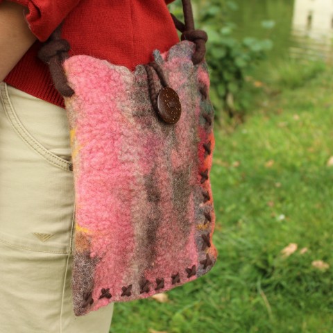 Kabelka kabelka taška přírodní lososová dámská vlněná plstěná kabela brašna z vlny 