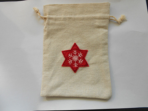 Dárkový pytlík lněný 13x18 cm červená dárek vánoce pytlík hvězda len 