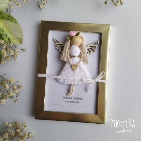 Obraz - macramé andělka pro babičku dekorace květina zlatá růžová anděl andělka maminka bíla den matek boho macrame andel strazny 