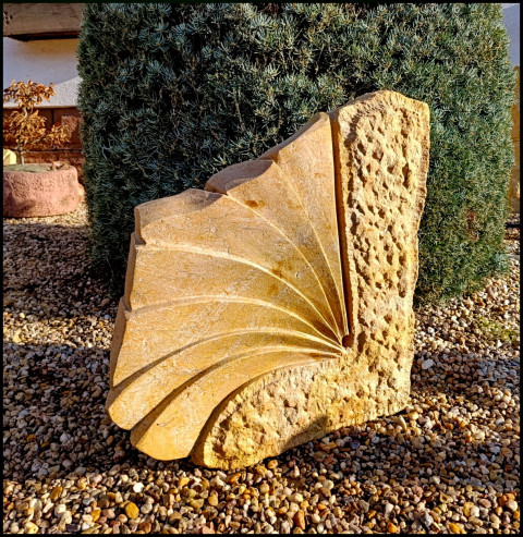 SOCHA Z PÍSKOVCE - *PRAMEN ENERGIE* socha z pískovce 