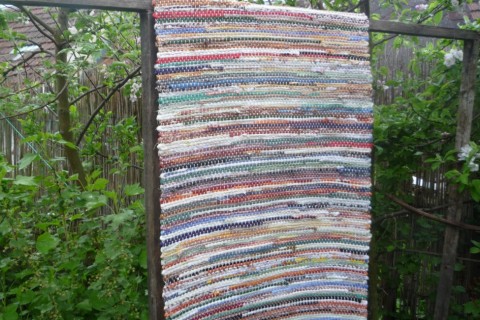 Koberec - ručně tkaný koberec bavlna pruhy chalupa venkovský kobereček hadrák 