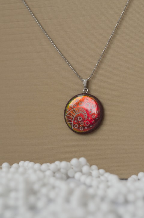 Náhrdelník s přívěskem - Holo - roh náhrdelník elegantní večerní efektní holografický 