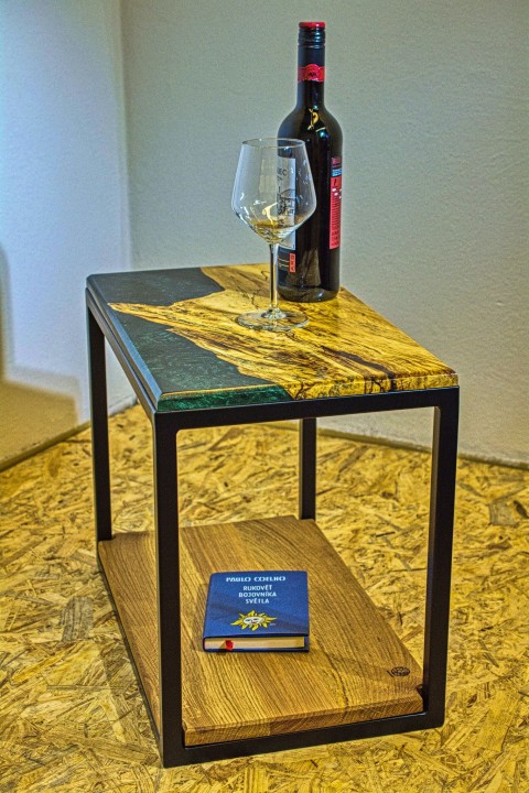 Odkládací stolek Premium dub nábytek epoxid stoly odkládací stolky 