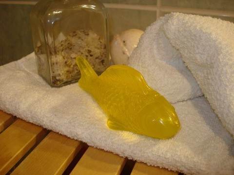 Rybka, rybka, rybička žlutá dekorace dárek vánoce ryba rybka rybička narozeniny mýdlo žlutá ozdoba citron olivový olej 