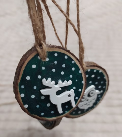 kolečka k zavěšení s puntíky dřevo domov dekorace vánoce zvoneček kolečko ozdoba sova stromek sob brusle 