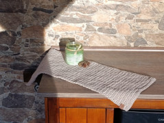 deka - hlína a tráva