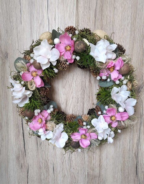 Romantický věnec do růžovobílé dekorace dárek květina jarní letní věnec romantika jaro léto květinový na dveře hortenzie krásenka 