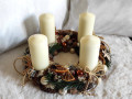 Adventní věnec do zlatosmetanové