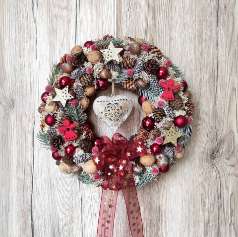 Luxusní vánoční v. se srdíčkem srdce dekorace vánoce vánoční věnec andílek mech hvězdička advent adventní wreath chritmas bańka ořech srdíčko 