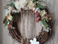 Celoroční proutěný věnec