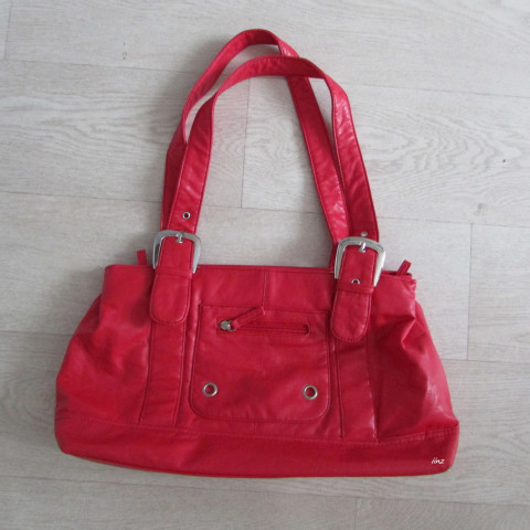 Kožená kabelka kabelka červená kožená vintage kapsy zip používané 