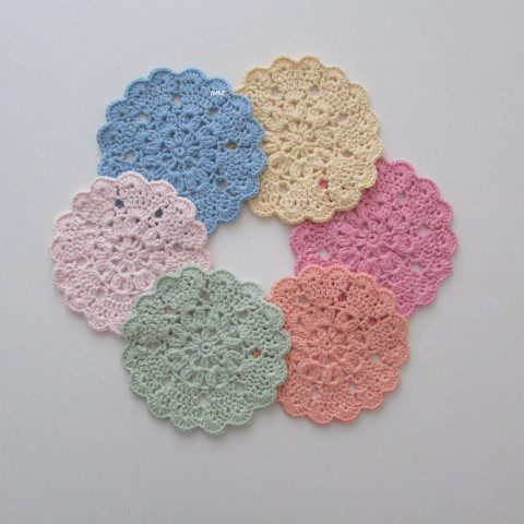 Prostírání - sada 6 ks srdíčko bavlna prostírání sada háčkované prostírka podložka ubrousek handmade podšálek polyester pod hrnek pod talíř různobarevné pod misku set.6ks 