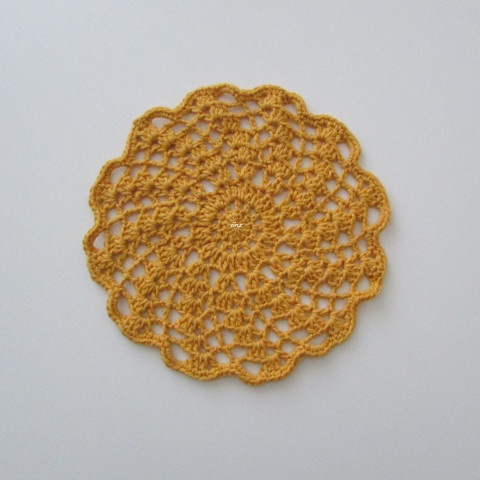 Prostírání bavlna prostírání háčkované akryl prostírka podložka ubrousek handmade podšálek hořčicová pod hrnek pod talíř pod misku 