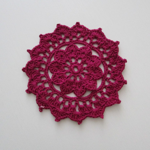 Prostírání bavlna prostírání háčkované akryl prostírka podložka ubrousek vínová bordo handmade podšálek pod hrnek pod talíř pod misku 