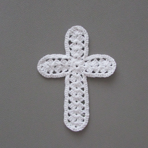 Háčkovaný kříž dárek křížek vánoce interiér bílá velikonoce ozdoba háčkované symbol kříž výzdoba handmade křtiny na zeď duchovní do okna na stěnu 55% bavlna 45% akryl 